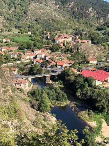 Exterior view, Gite Dans Un Village De Caractere in Saint-Martin-De-Fugeres