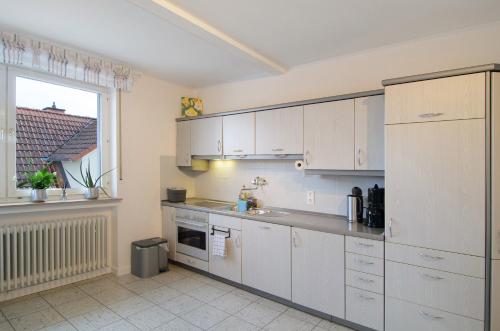 Konyha, Ferienwohnung Storchenblick in Meinhard