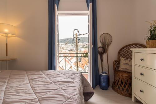 Beach And Mountain Apartment - image 4