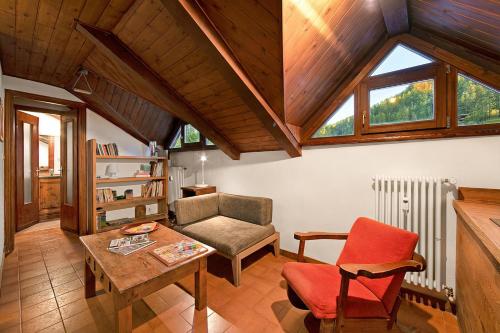  Appartamento La Fontaine Ski In Ski Out - Happy Rentals in 10050 Claviere