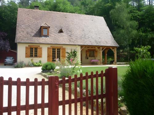 Sous le Tilleul, Chez Joelle et Guy chambre d'hôte Les Gauteries