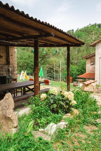 Κήπος, B&B Paradiso in Γκούμπιο