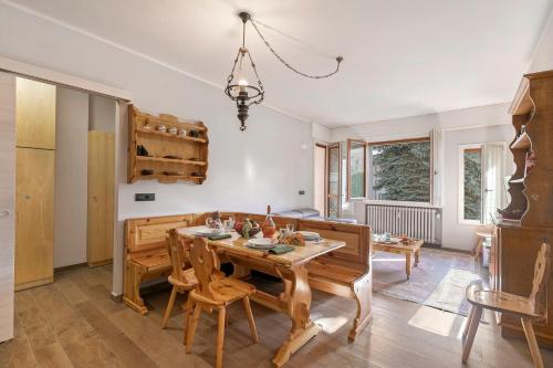 Appartamento Il Palazzo with Balcony - Happy Rentals