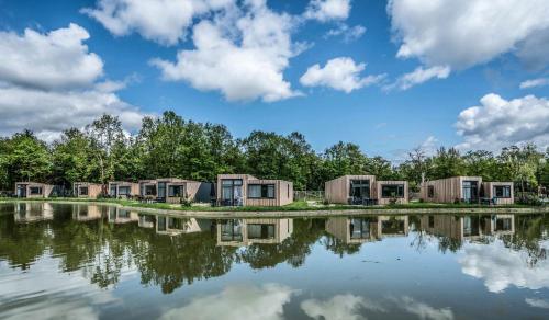 Summio Vakantiepark Schaijk – khách sạn tại Berchem