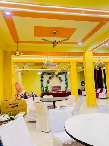 Hotel G L Palace And Restaurant in Chomu