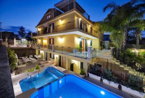 Villa Magda - private pool 20 pax