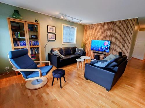 Iekārtas, Modern Mountain Apartment with Balcony & Views in Roldal