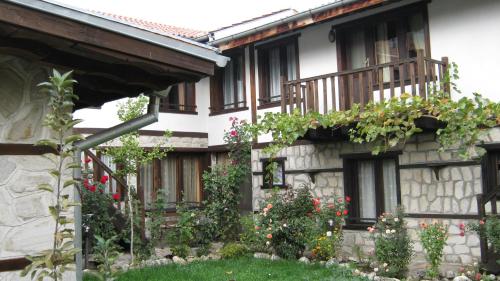 Trenchova Guest House