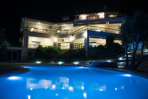 Hotelli välisilme, Ourdreamhouses Lake Hereou Loutraki in Limni Vouliagmenis
