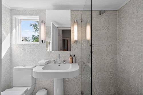 Elegance in Woollahra with Heritage Charm - image 4