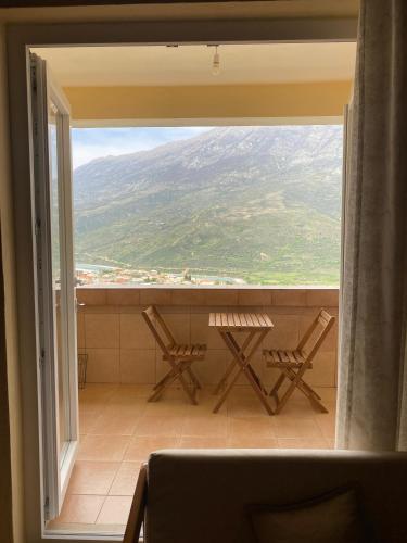 Skats, Panoramic View House in Tepelenë