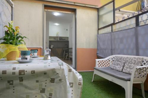 Lally's Nest - image 5