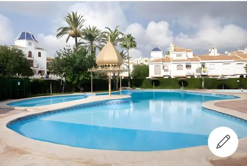 Bonito bungalow en la playa