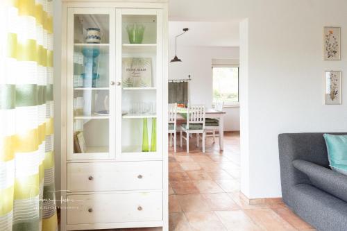 3 bedrooms, 5 beds