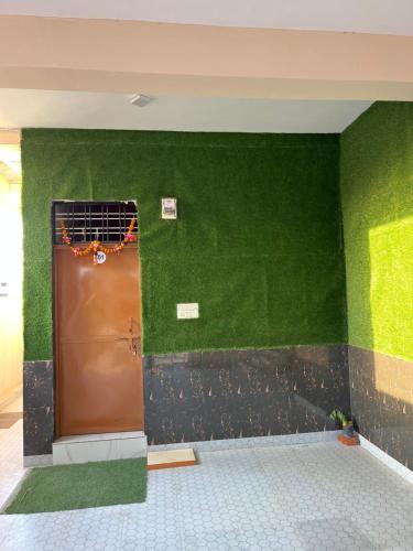 Radha Raman Hotel in Bheraghat