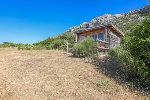 Buitenkant, Cabane Aux Étoiles (Cabane Aux Etoiles) in La Martre