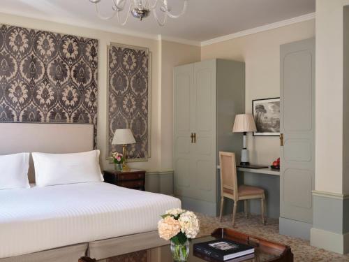 Hotel El Palace Barcelona Room Type - Junior Suite (1-2 Adults)
