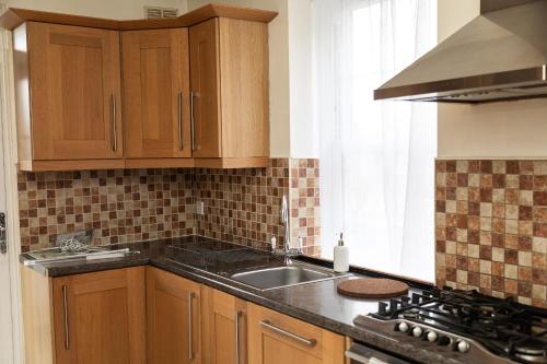2BR Apartment in Holloway North London - image 2