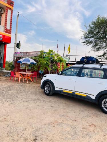 Ligree Hotel and Restaurant in Bassi
