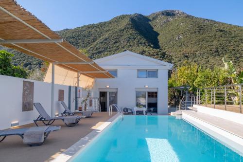 Brand new Exclusive villa Lefkada – khách sạn tại Nikiana