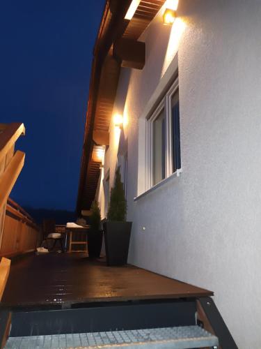 Фасада на хотела, Superior Apartment Waldblick in Westerheim