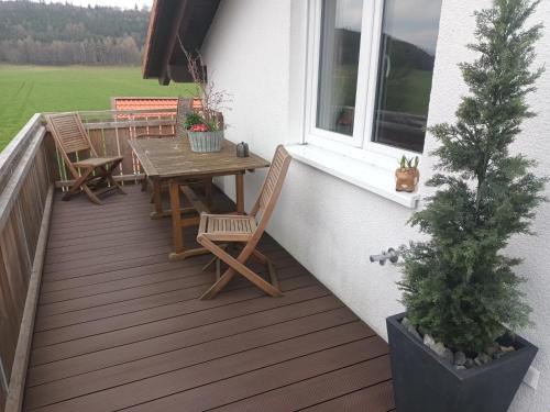 Фасада на хотела, Superior Apartment Waldblick in Westerheim