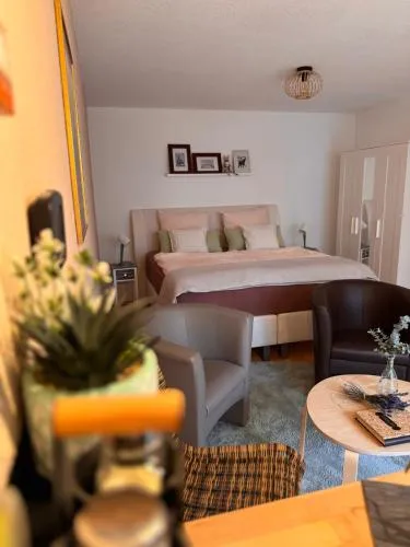 Komfort-Apartment Mit Terrasse in Estenfeld, Deutschland