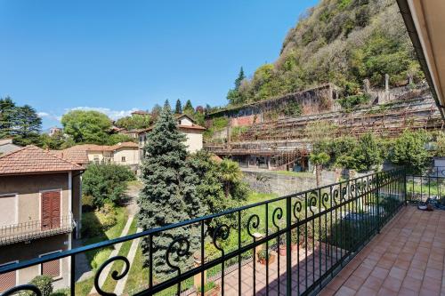  Casa Centro Laveno Mombello in Laveno-Mombello