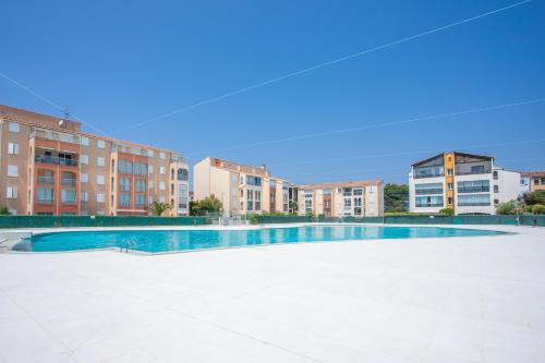 T2 Meublé 38m² loggia 6 pers maxi