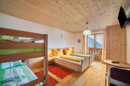 Oacherhof Ferienwohnung Hochwart, Lienz