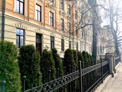 Stylish Art Nouveau Apartment near Old Town - image 5