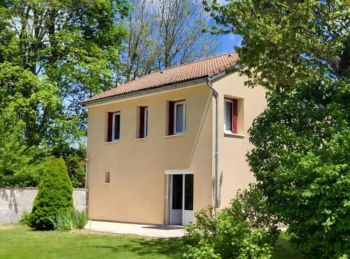 A szálláshely kívülről, La Maison De Charlotte in Saint-Alban-en-Montagne