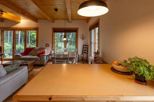 Le Renne Elisabeth - Nature Getaway Near the Lake in Pohenegamook (QC)