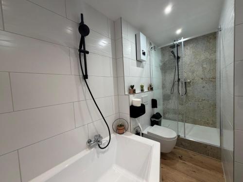 Baño, Exclusive Business Apartment In A in Rodgau