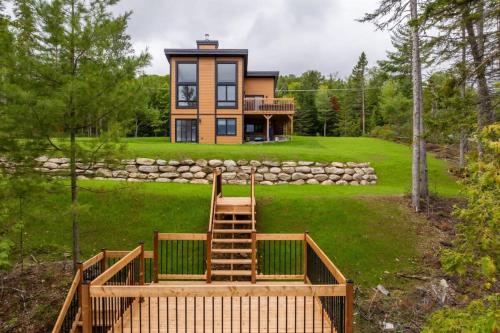 La Signature Guy - Private Spa on the Lake in Pohenegamook (QC)