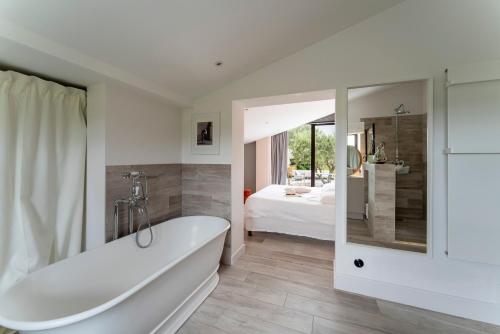 Vannas istaba, Le Cabanon de Modène (Le Cabanon de Modene) in Modene