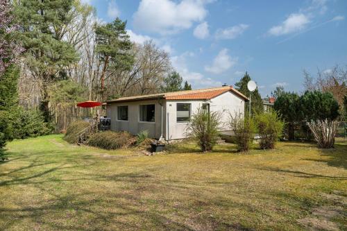 Baumfuchs Ferienbungalow in Wesenberg, Deutschland
