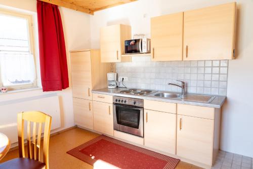 kuhinja, Knollgut Ferienwohnung Buchberg in Maierhof