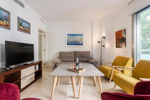Modern Apartment next the Beach - Tap to explore photos