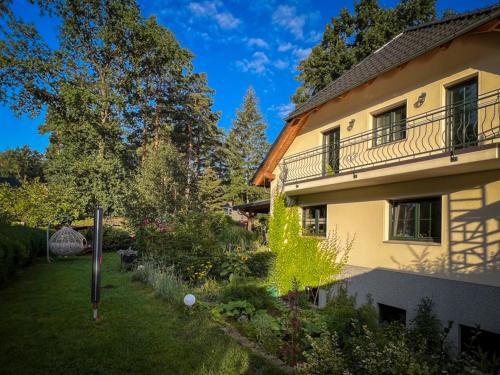 Viesnīcas āriene, The House Stiller Grund in Petershagen/Eggersdorf