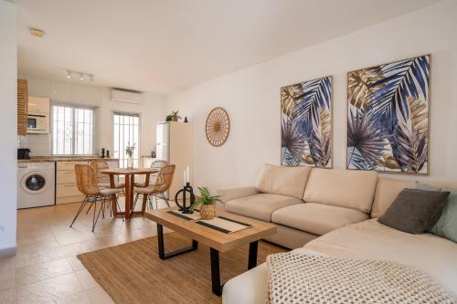 Apartment located walking distance of Puerto Banús