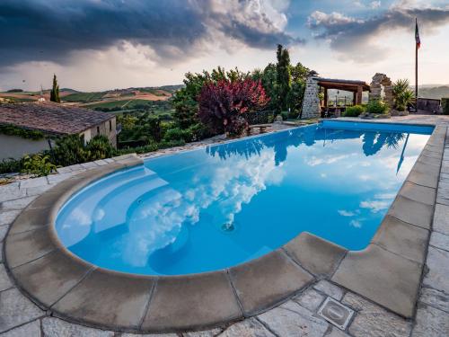 Swimming pool, Villa Valgiorgia 9 by Marche Holiday Villas in Barchi (Pesaro)