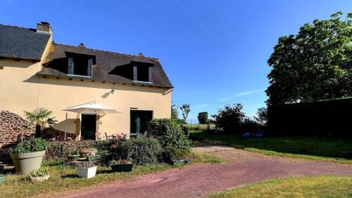 Gite Les Deux Pins de Trémel gîte à louer Le Crouais