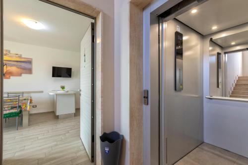 Tirreno apartment - image 2