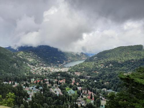 Comfort Apartment Nainital - image 2