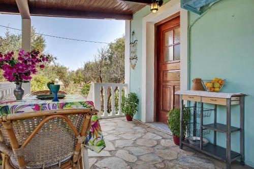Areti Orfeas Apartment 7 - Βασιλικός