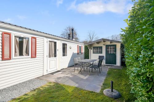 Knus chalet in de bossen van Epe met fietsen 4
