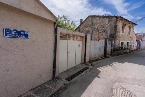 Old street 2 in Podgorica