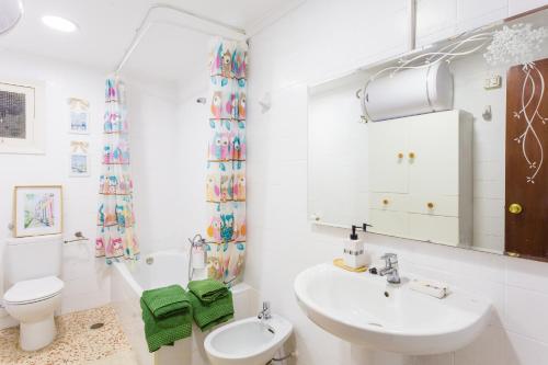 Palmera Beach House - image 2