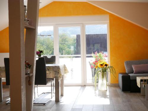 Ferienwohnung Kirschblüte in Mösbach, Deutschland